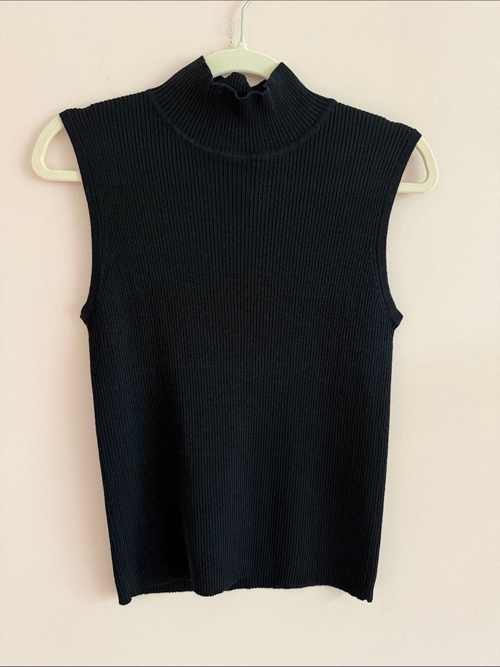 Valerie Stevens Black Sleeveless Ribbed Mock-Neck Tank